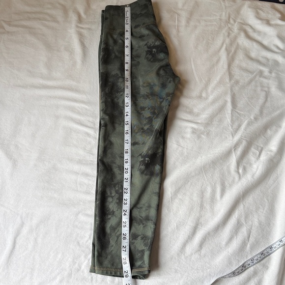 Athleta Green Tie-Dye Capris - Picture 7 of 7